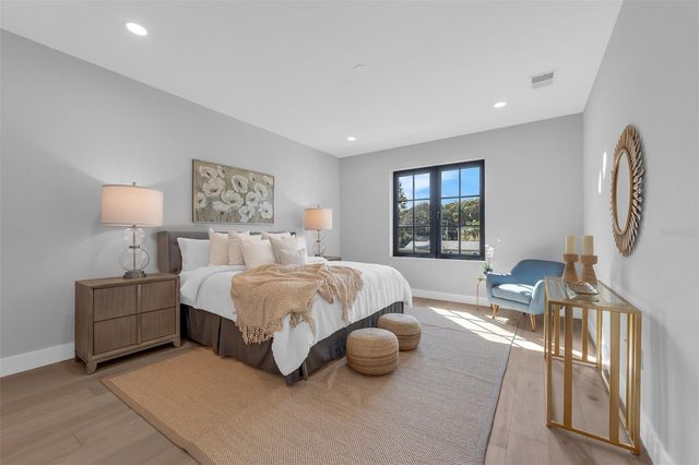 2422 MUSSELWHITE AVENUE, Orlando, FL 32804