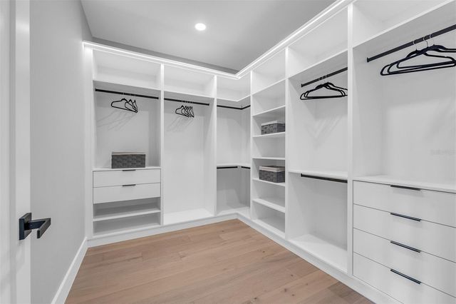 2422 MUSSELWHITE AVENUE, Orlando, FL 32804