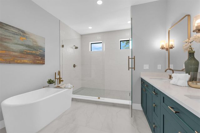 2422 MUSSELWHITE AVENUE, Orlando, FL 32804