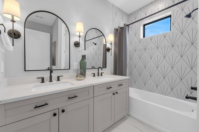 2422 MUSSELWHITE AVENUE, Orlando, FL 32804