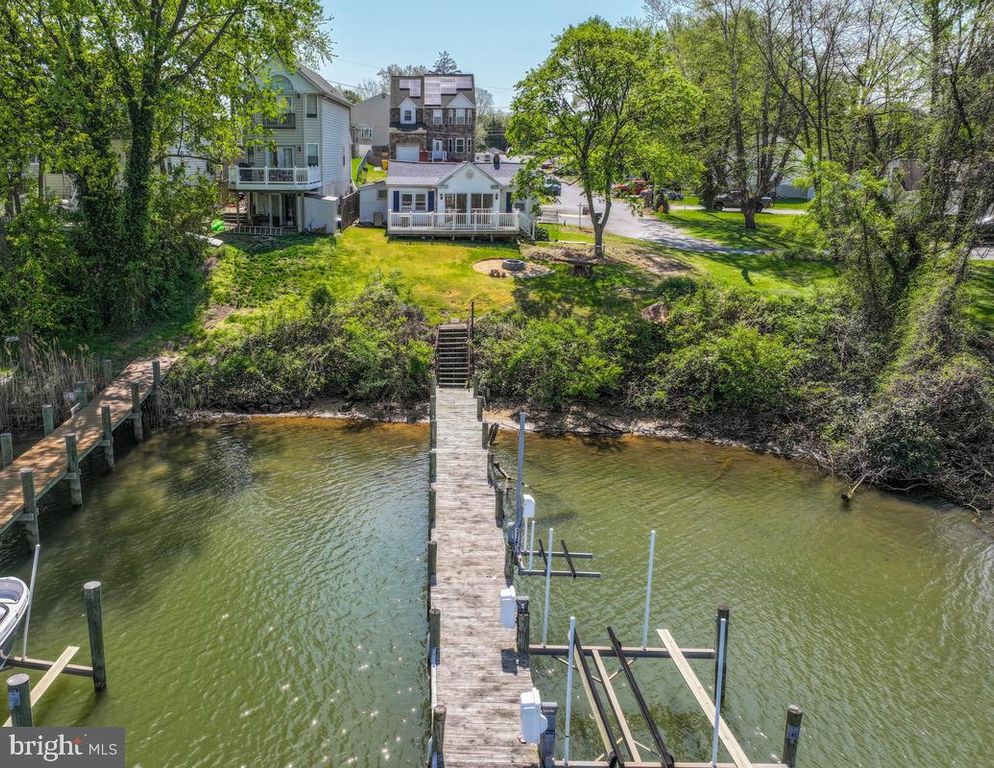 Image 1 of property listing at 7801 WATERVIEW, Baltimore, MD 21226