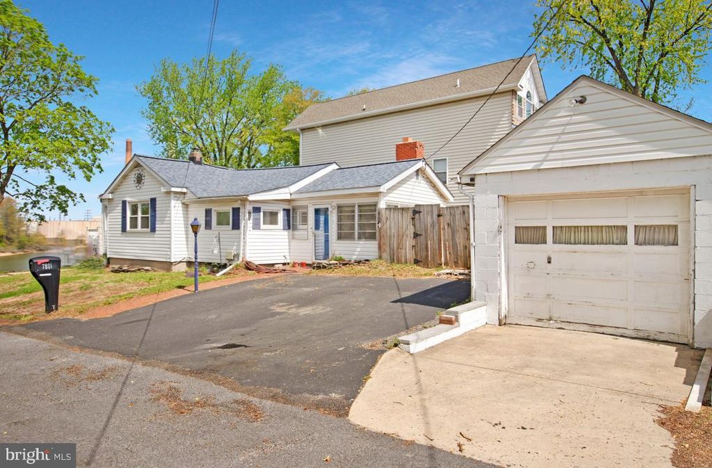 Image 34 of property listing at 7801 WATERVIEW, Baltimore, MD 21226