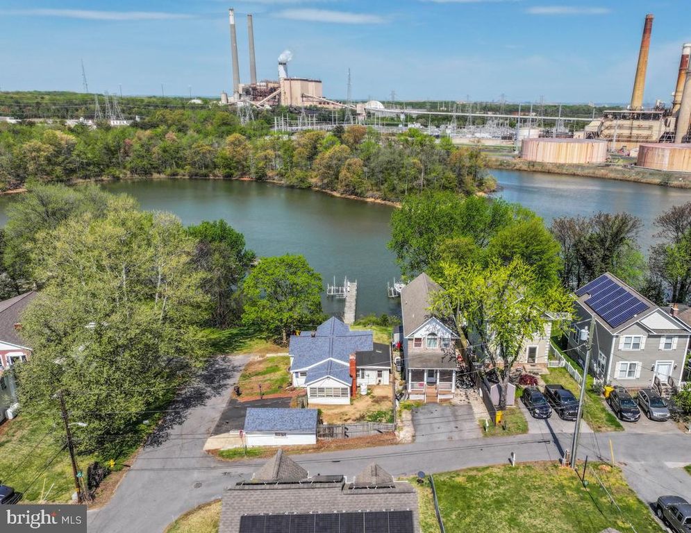 Image 40 of property listing at 7801 WATERVIEW, Baltimore, MD 21226