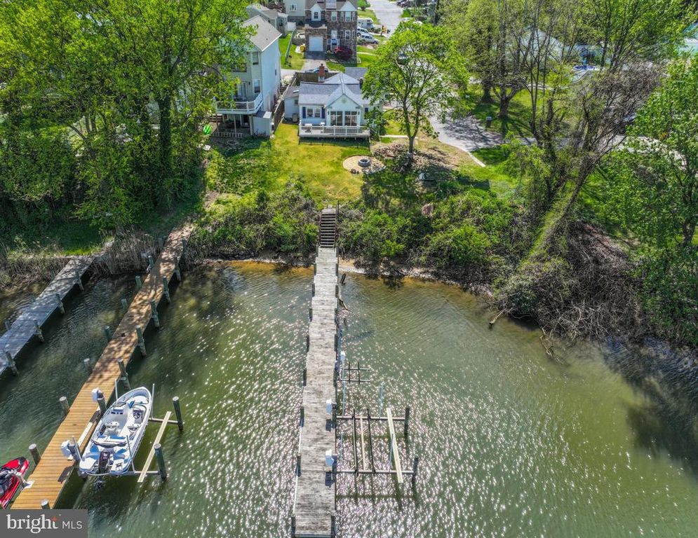 Image 45 of property listing at 7801 WATERVIEW, Baltimore, MD 21226