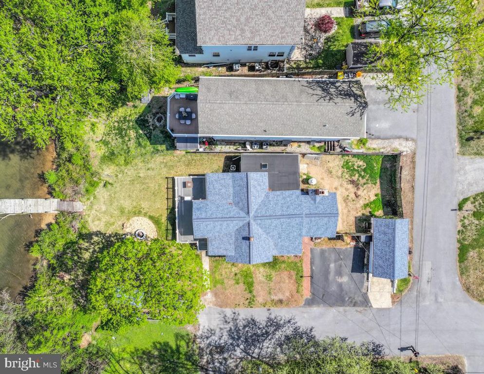 Image 47 of property listing at 7801 WATERVIEW, Baltimore, MD 21226