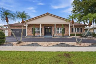 16530 Lake Tree Drive 16530, Weston, FL 33326