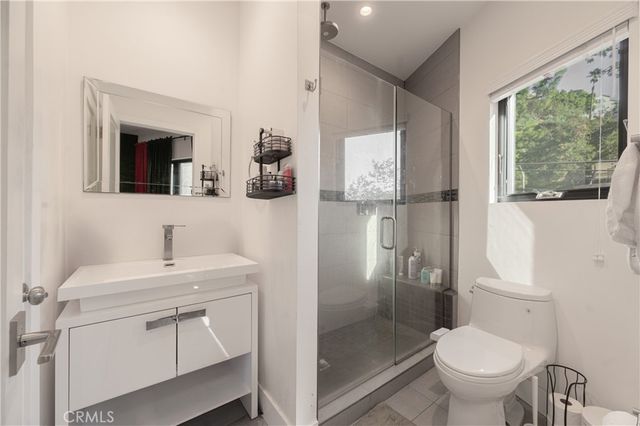 2239 Laurel Canyon, Los Angeles, CA 90046