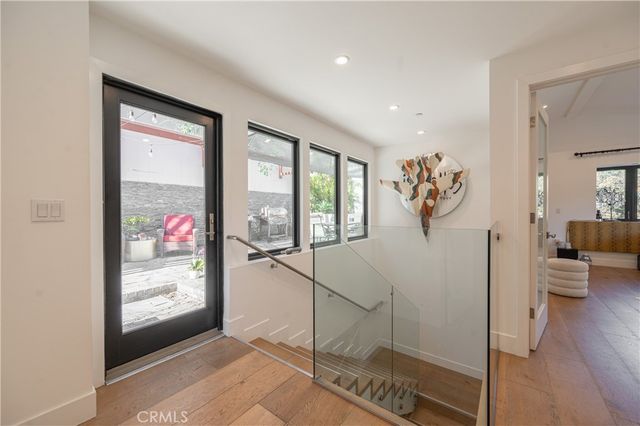 2239 Laurel Canyon, Los Angeles, CA 90046
