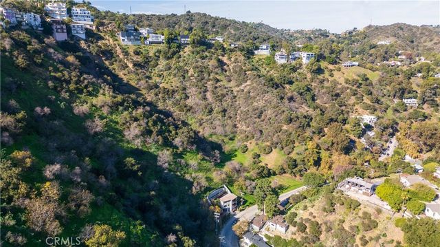 2239 Laurel Canyon, Los Angeles, CA 90046