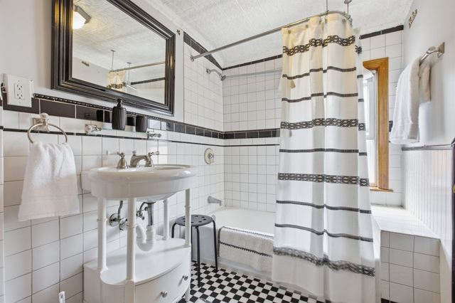 13-15 Carney St, Medford, MA 02155