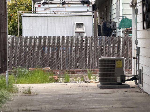 7406 Pardis Ln, Sacramento, CA 95828