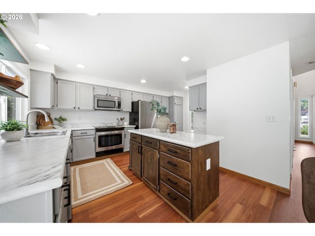 3220 Se 175TH Ct, Vancouver, WA 98683