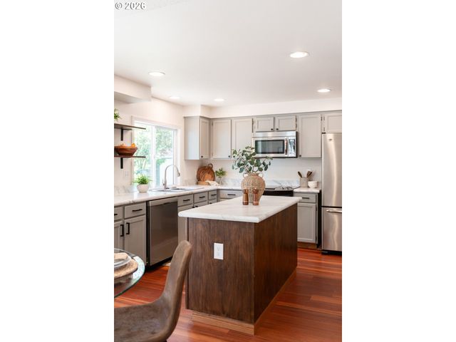 3220 Se 175TH Ct, Vancouver, WA 98683