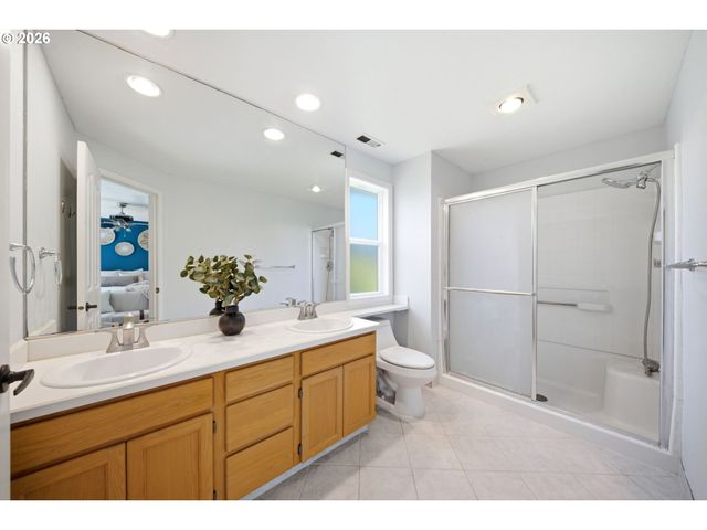 3220 Se 175TH Ct, Vancouver, WA 98683