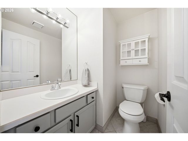 3220 Se 175TH Ct, Vancouver, WA 98683