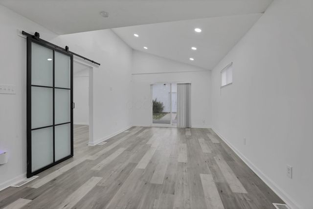 431 Johnson Street, Columbus, OH 43203