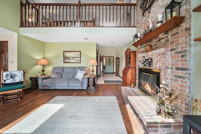 11685 Belmont Place, Cedar Lake, IN 46303