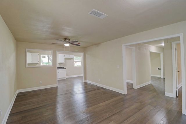 1245 Whispering Court, Dallas, TX 75241