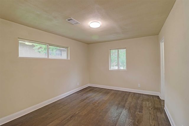 1245 Whispering Court, Dallas, TX 75241