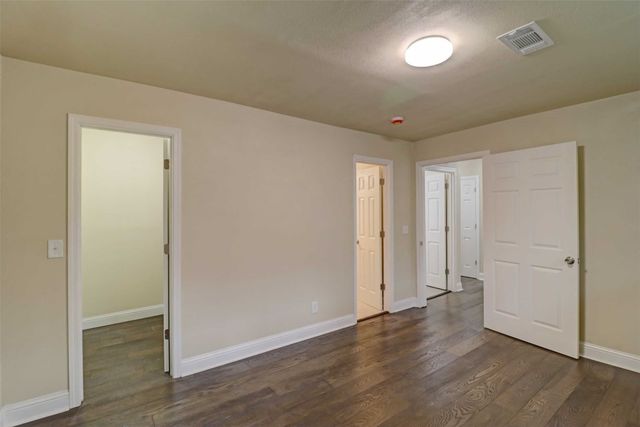 1245 Whispering Court, Dallas, TX 75241