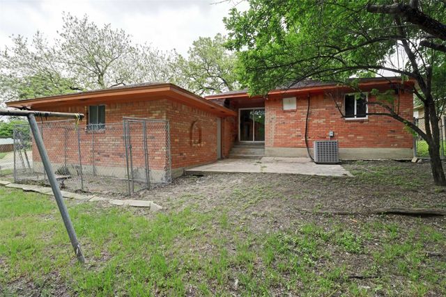 1245 Whispering Court, Dallas, TX 75241