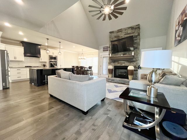 1917 Rhonda Dr, Christiana, TN 37037