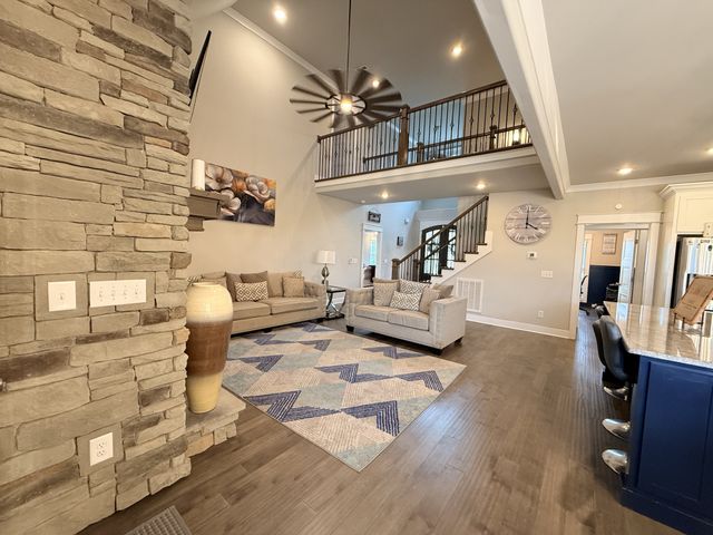 1917 Rhonda Dr, Christiana, TN 37037