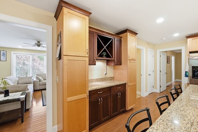 2 Dogwood Dr, Belchertown, MA 01007