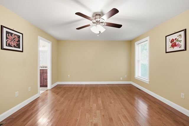 2 Dogwood Dr, Belchertown, MA 01007