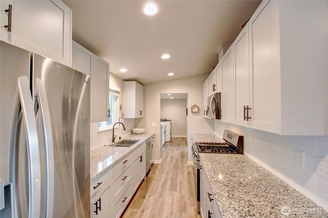 660 Leroy Place, Bellingham, WA 98226