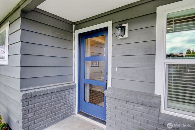 660 Leroy Place, Bellingham, WA 98226