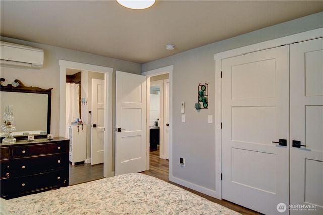 660 Leroy Place, Bellingham, WA 98226