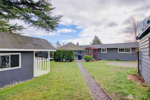 660 Leroy Place, Bellingham, WA 98226