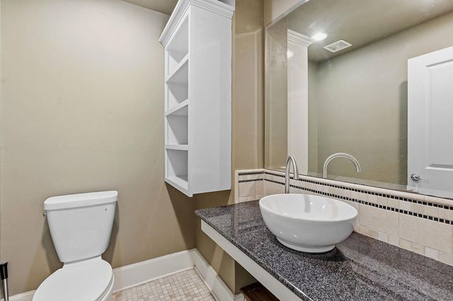1305 Cometa ST, Austin, TX 78721