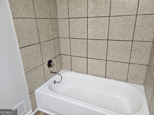 2826 Spanish Oak Drive, Lilburn, GA 30047