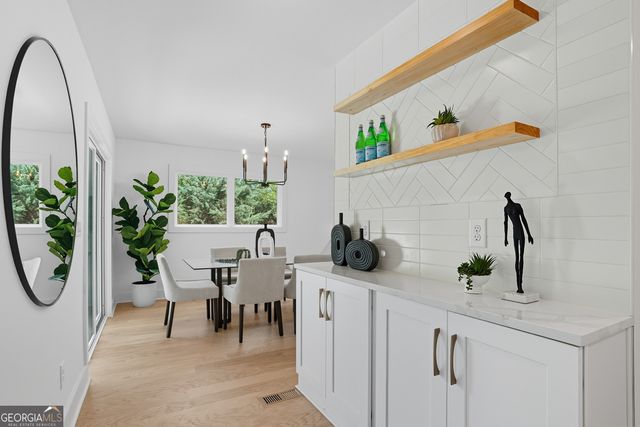 2201 Edgemore, Atlanta, GA 30316