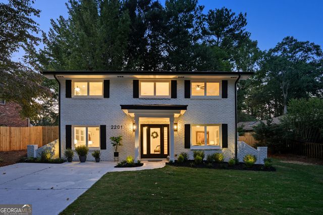 2201 Edgemore, Atlanta, GA 30316