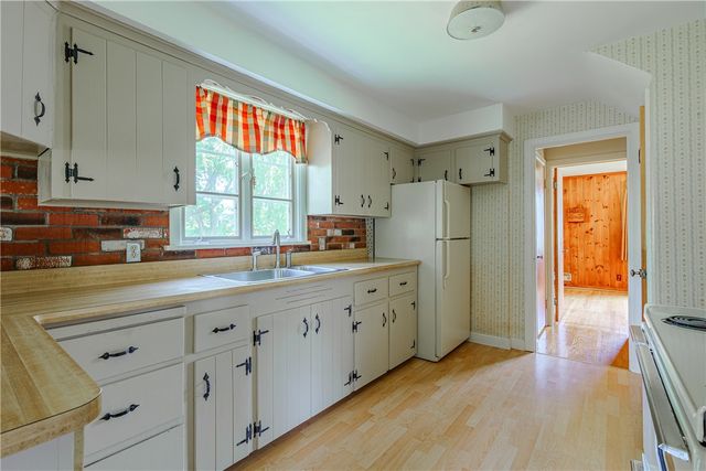33 Irving Road, Brighton, NY 14618