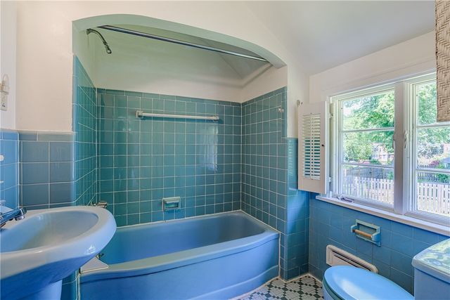 33 Irving Road, Brighton, NY 14618