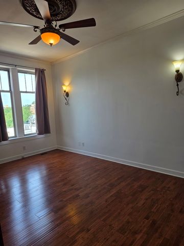 7320 Madison Street 6, Forest Park, IL 60130
