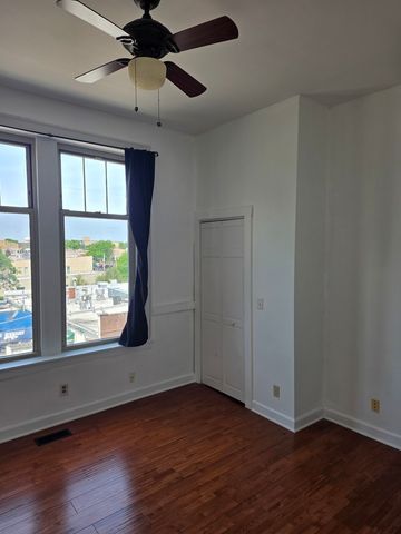 7320 Madison Street 6, Forest Park, IL 60130