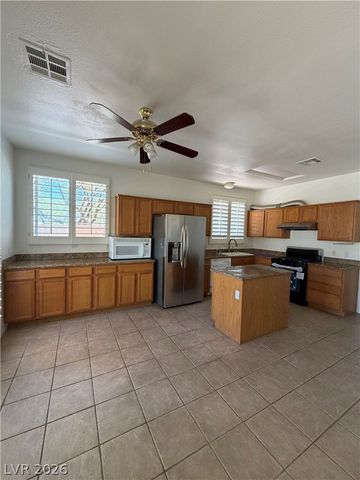 10644 Austin Bluffs Avenue, Las Vegas, NV 89144