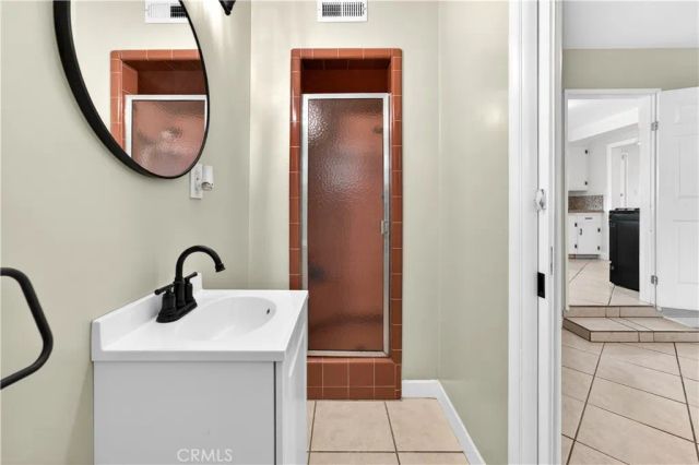 708 W H, Ontario, CA 91762
