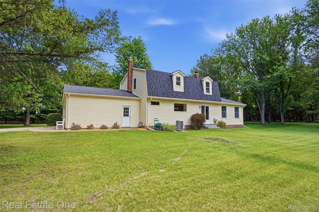 1765 Rowe Road, Highland Charter Township, MI 48380