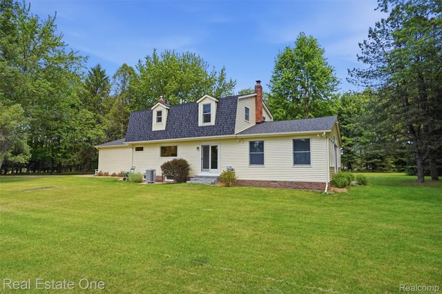 1765 Rowe Road, Highland Charter Township, MI 48380