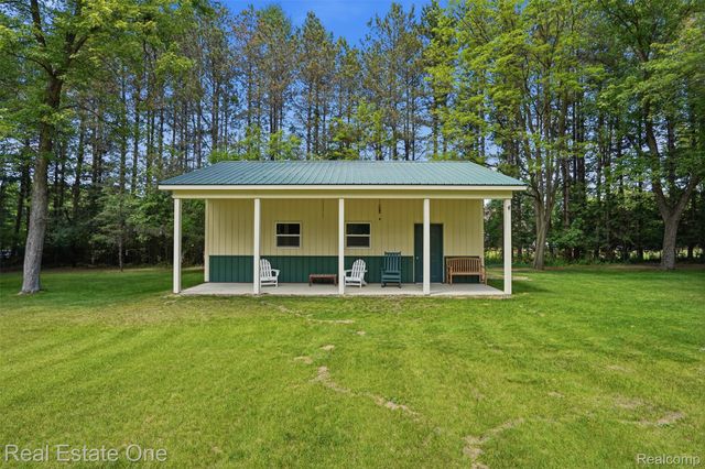 1765 Rowe Road, Highland Charter Township, MI 48380