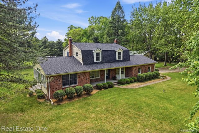 1765 Rowe Road, Highland Charter Township, MI 48380
