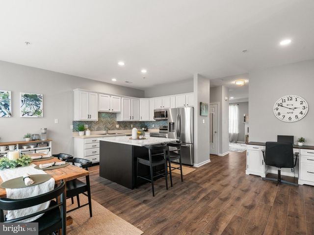 2720 SHELBURNE RD, Downingtown, PA 19335