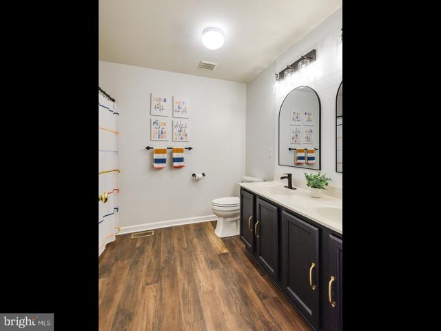 2720 SHELBURNE RD, Downingtown, PA 19335