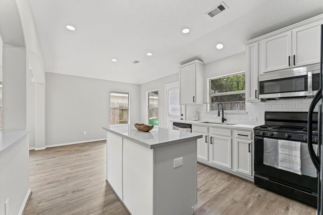 19019 Wellock Lane, Tomball, TX 77375